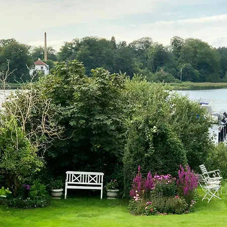 Σπίτι διακοπών Historic House With Beautiful View On South Funen *